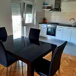 Goran Apartmán *